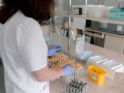 laboratory-2815632_1280